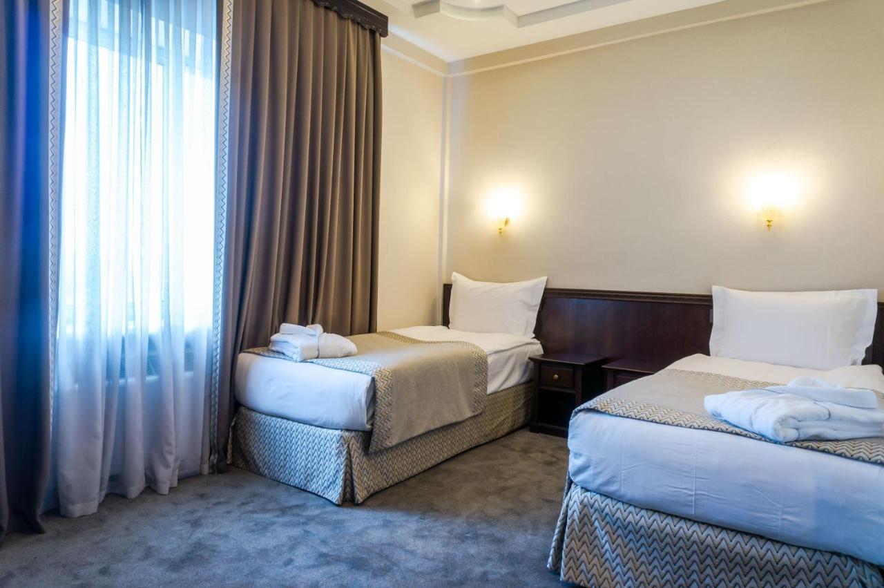 Royal Palace Hotel อัลมาตี ภายนอก รูปภาพ
