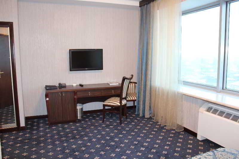 Royal Palace Hotel อัลมาตี ภายนอก รูปภาพ