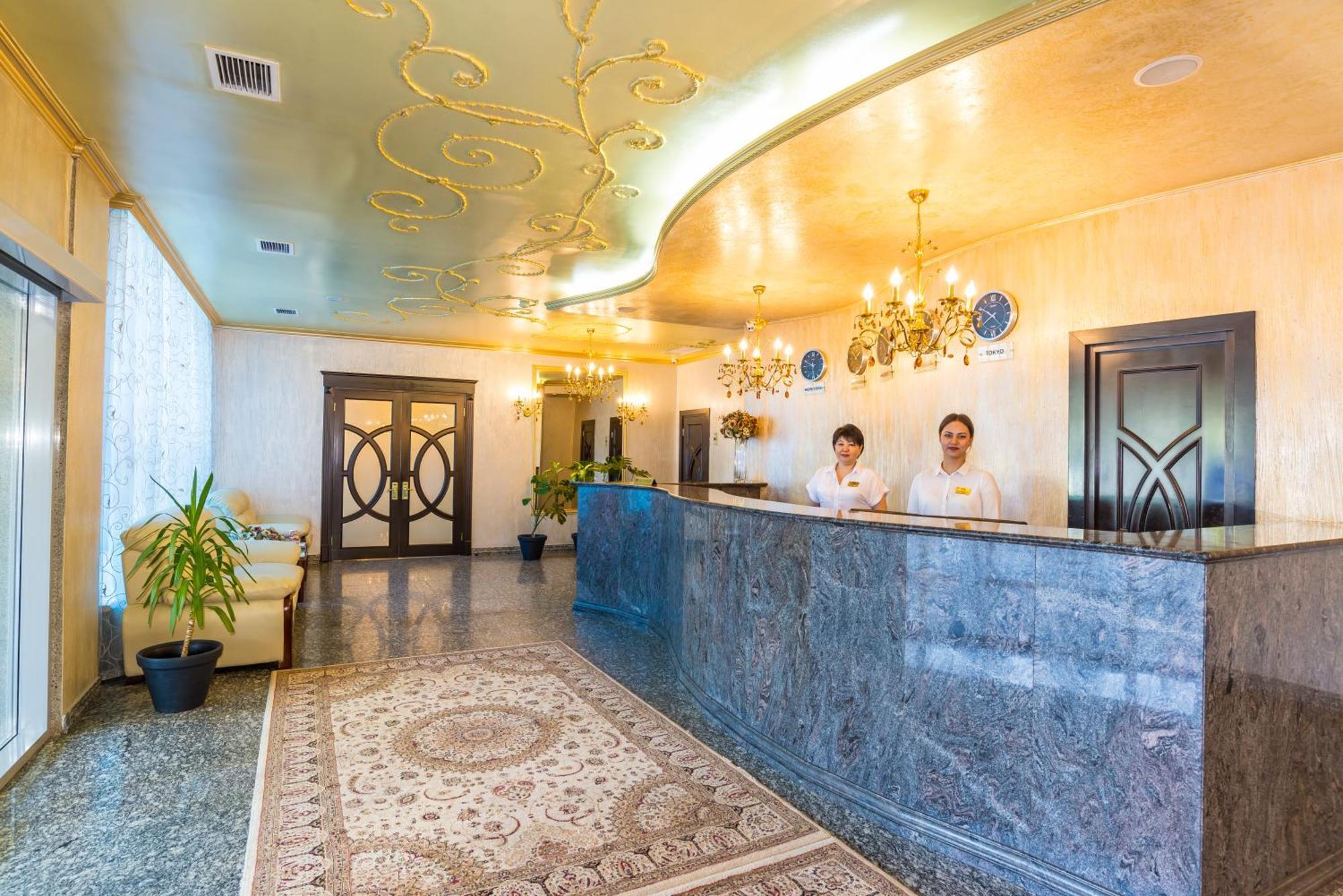 Royal Palace Hotel อัลมาตี ภายนอก รูปภาพ