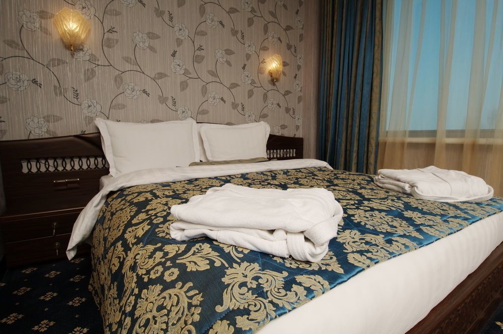 Royal Palace Hotel อัลมาตี ภายนอก รูปภาพ